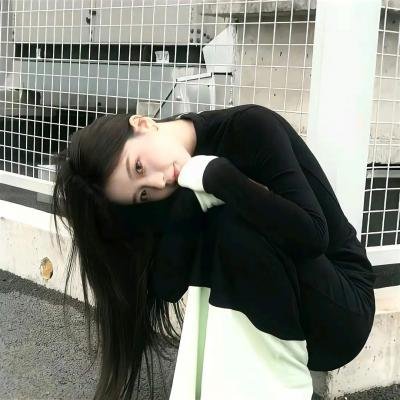 霓裳鬼影